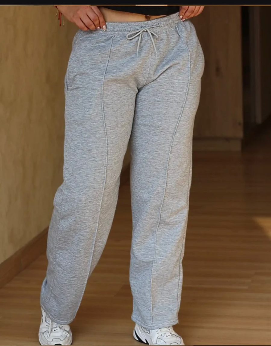 Pantalón bota recta color Gris claro